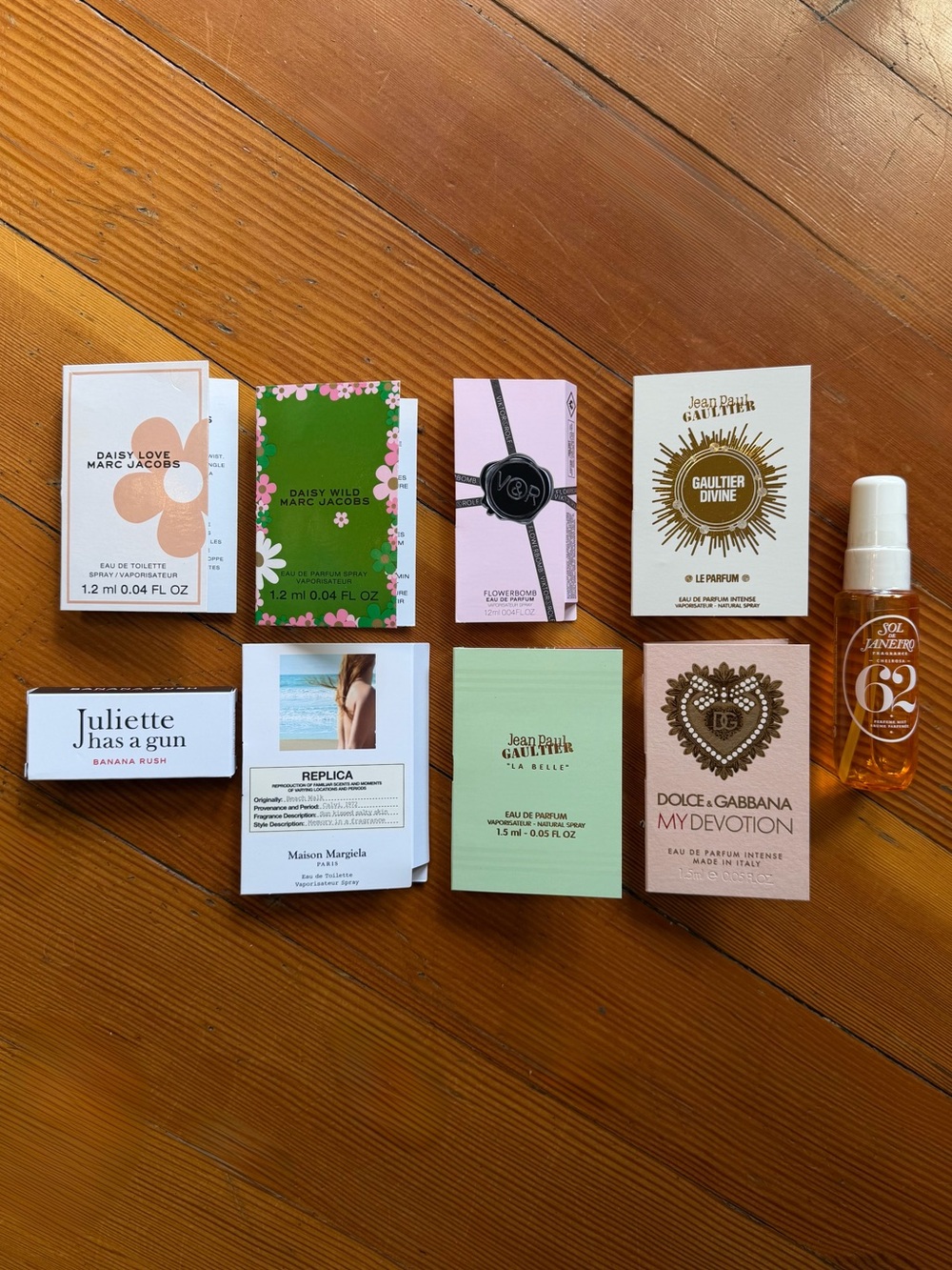 🧡NWT // Fragrance Sample Set🧡